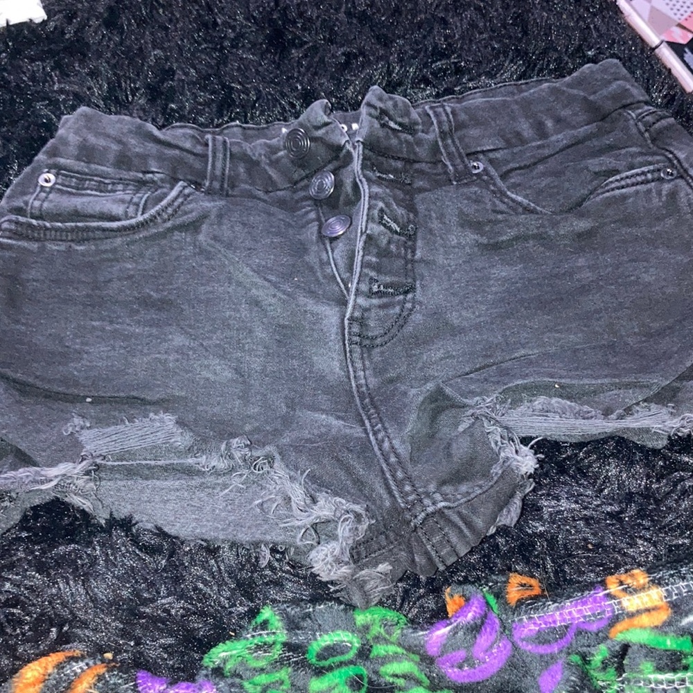 Black mid rise shorts